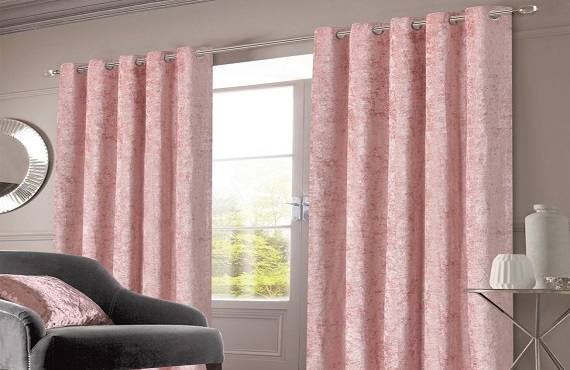 velvet-curtains-in-living-room